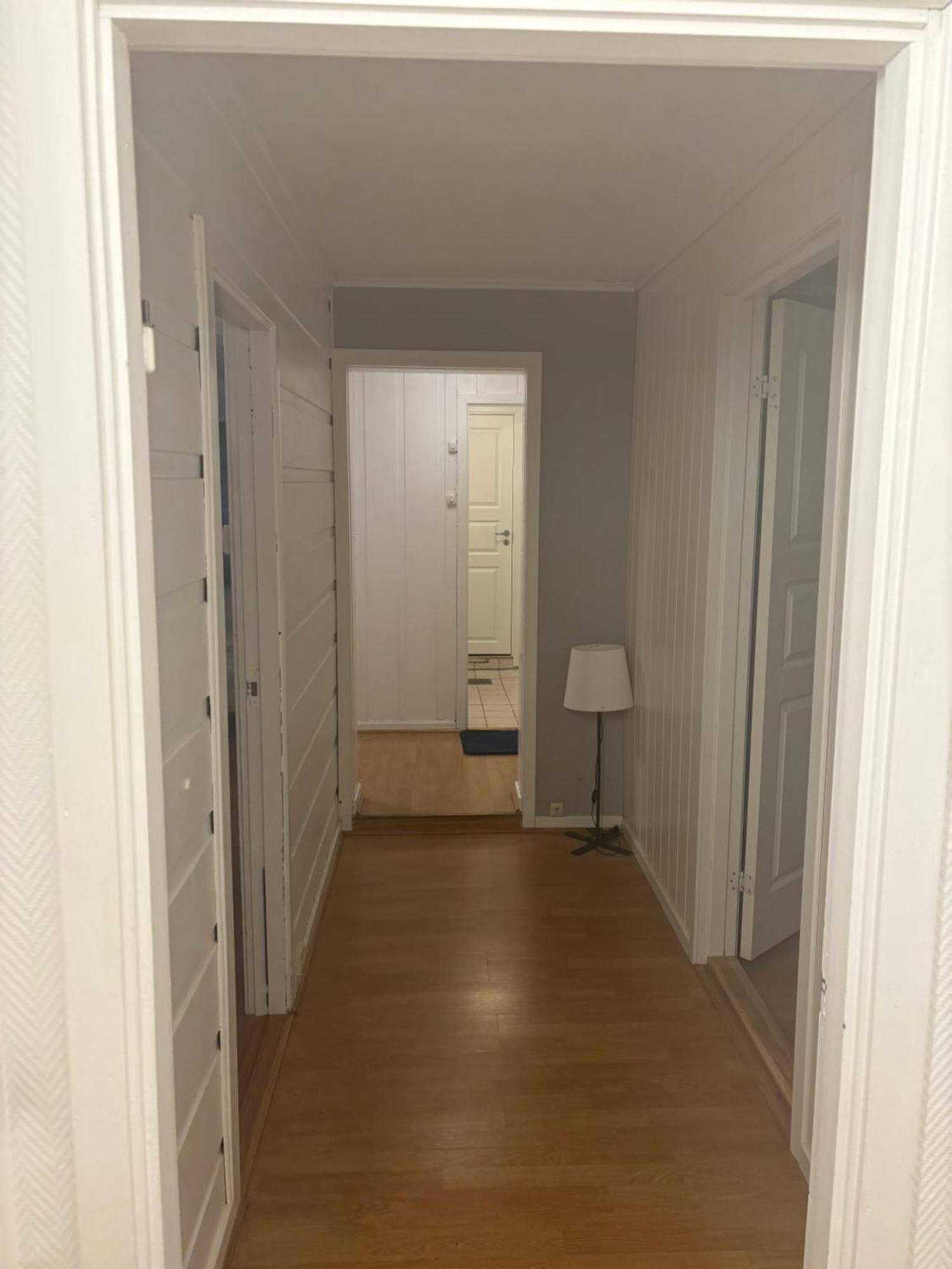 Classic 4 Bedrooms, 9 Guest Apartment In Kjeller Lillestrom - Good Proximity To Oslomet And Lillestrom Train Station Eksteriør billede