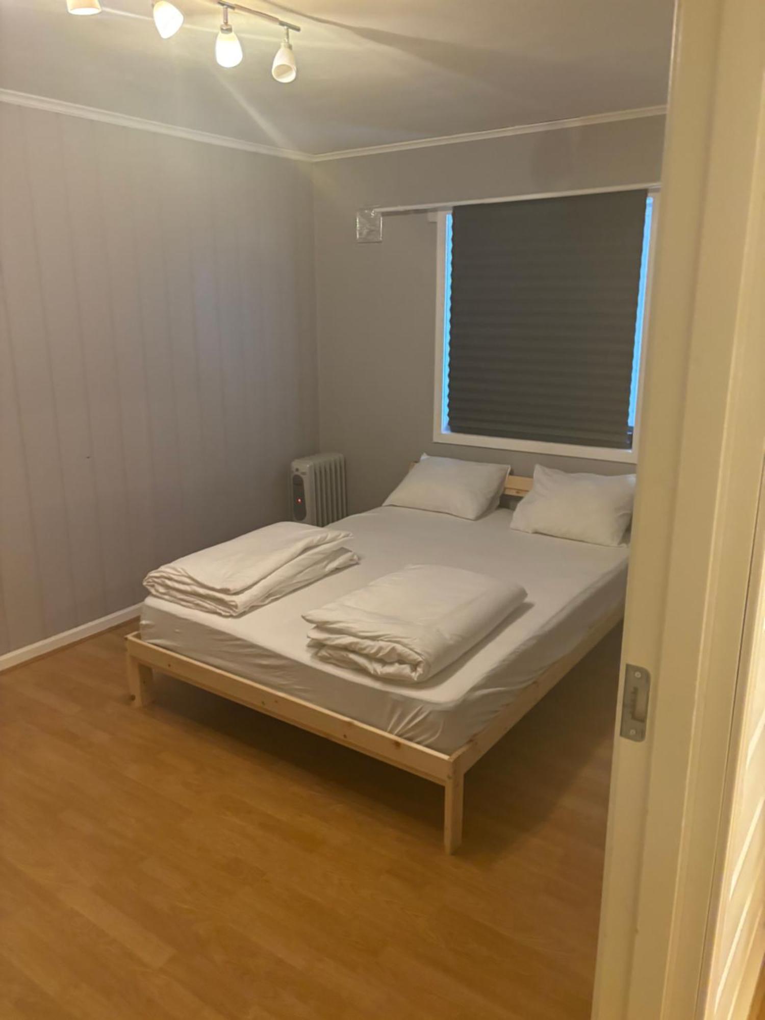 Classic 4 Bedrooms, 9 Guest Apartment In Kjeller Lillestrom - Good Proximity To Oslomet And Lillestrom Train Station Eksteriør billede